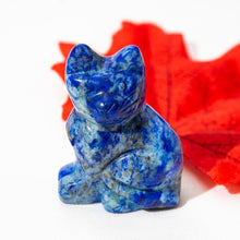 Load image into Gallery viewer, Natural Crystal Cat Stone Carving Figurines
